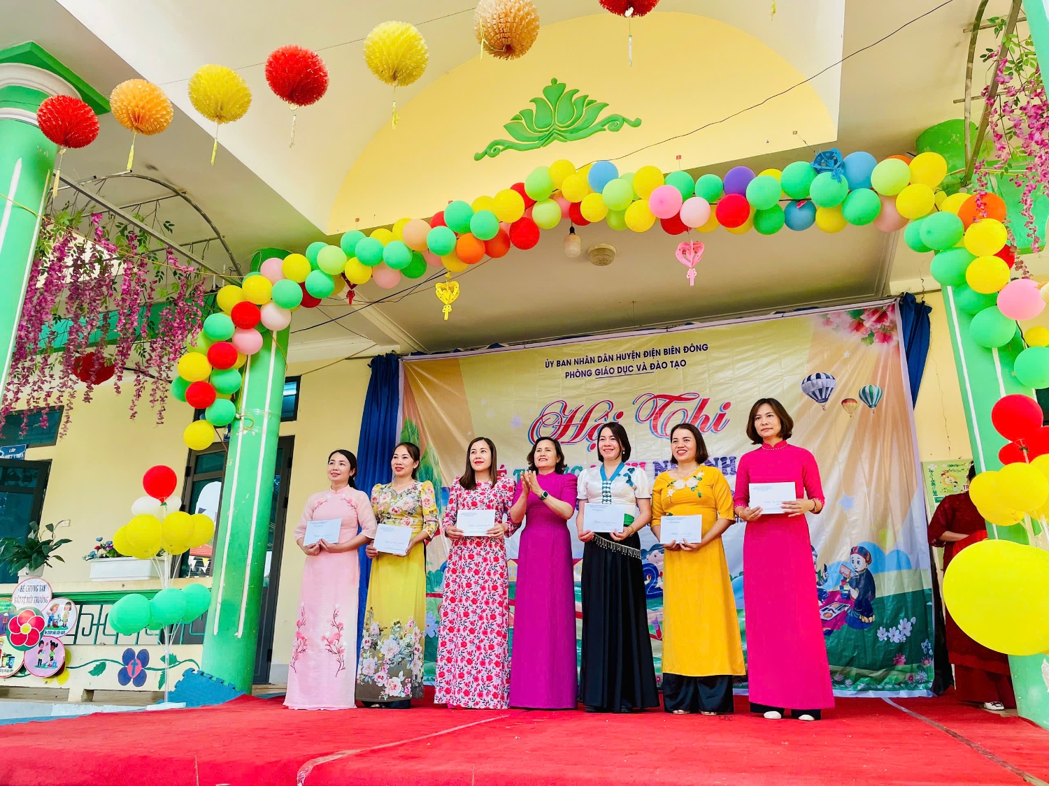 Quà của ban tổ chức